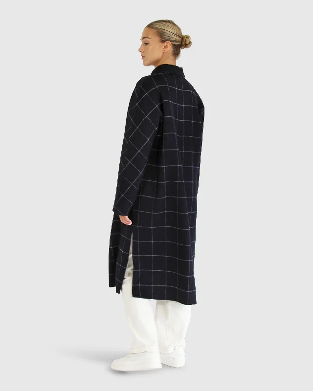 Guestlist Oversized Double Breasted Coat | Women | Navy Plaid