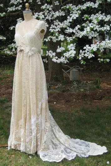 Cap-Sleeve Deep-V-Neck Vintage Lace Wedding Dress With Flower And Sweep Train